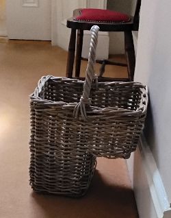 WICKER LOG BASKET